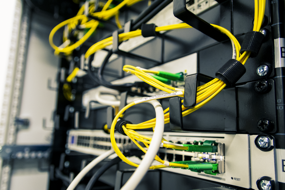 Netzwerk- und Glasfasertechnik – High-Speed-Verbindungen für Ihr Unternehmen